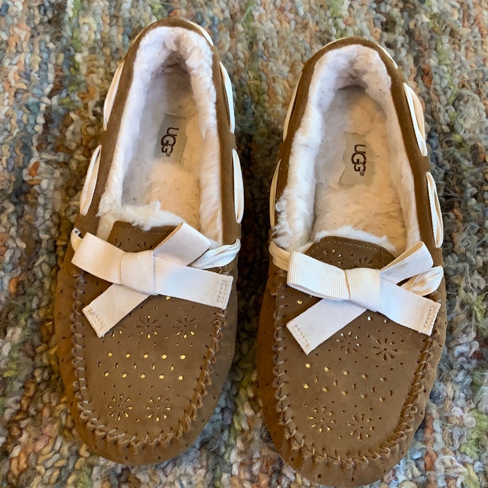 UGG Sunshine Dakota Slipper Flats size 10